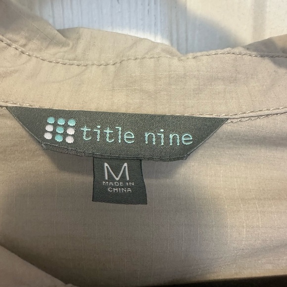 Title Nine Khaki Dress Medium Like New - Picture 5 of 9